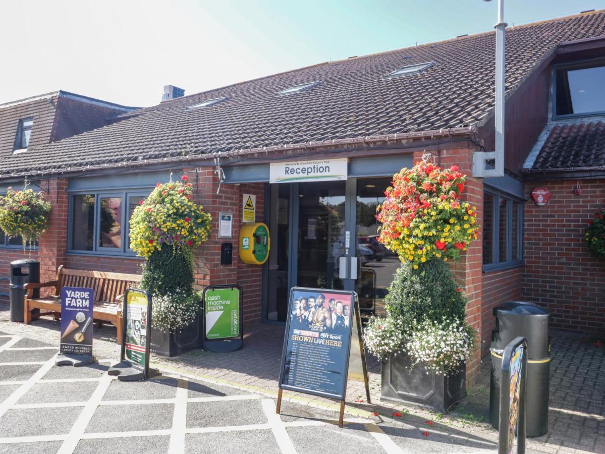 Amethyst Lodge Lymington Exterior foto